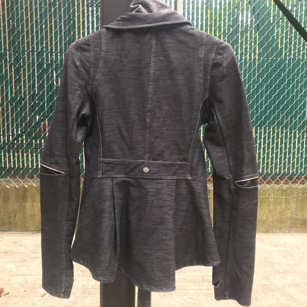 Lululemon black denim jacket set size 6 pants sz 2